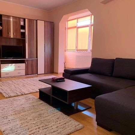 Vlad'S Apartment เตอร์กู-มูเรช ภายนอก รูปภาพ